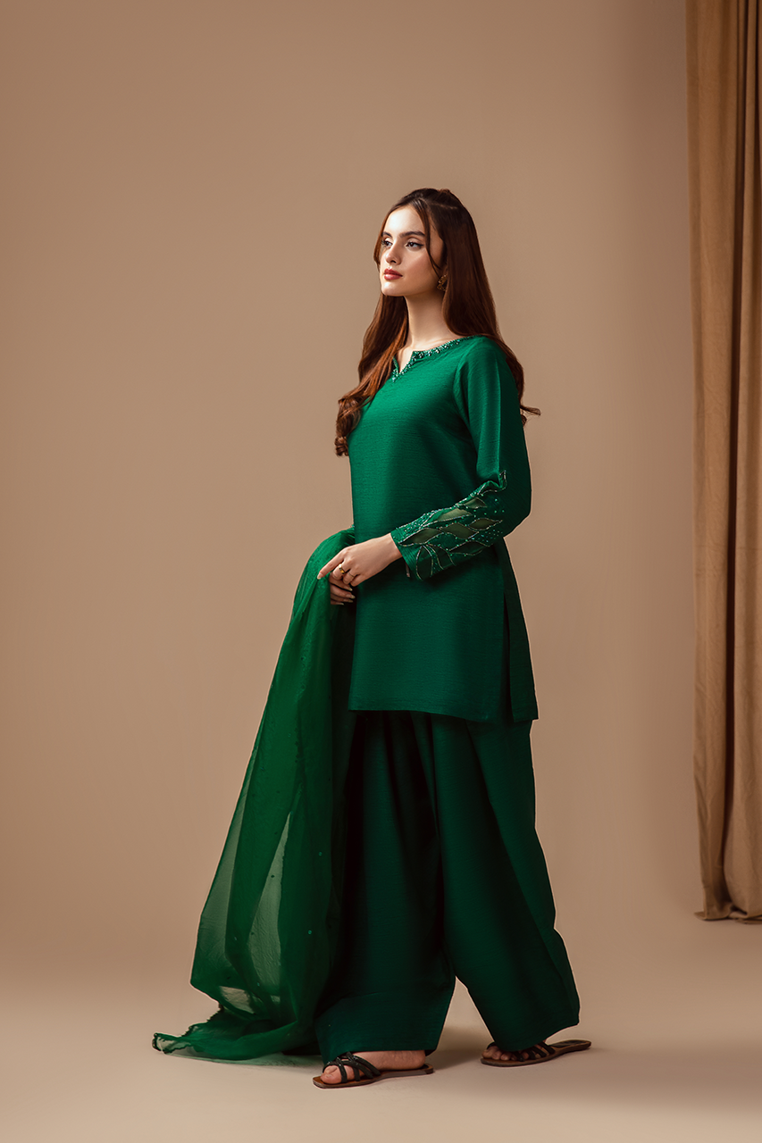DEEP EMERALD