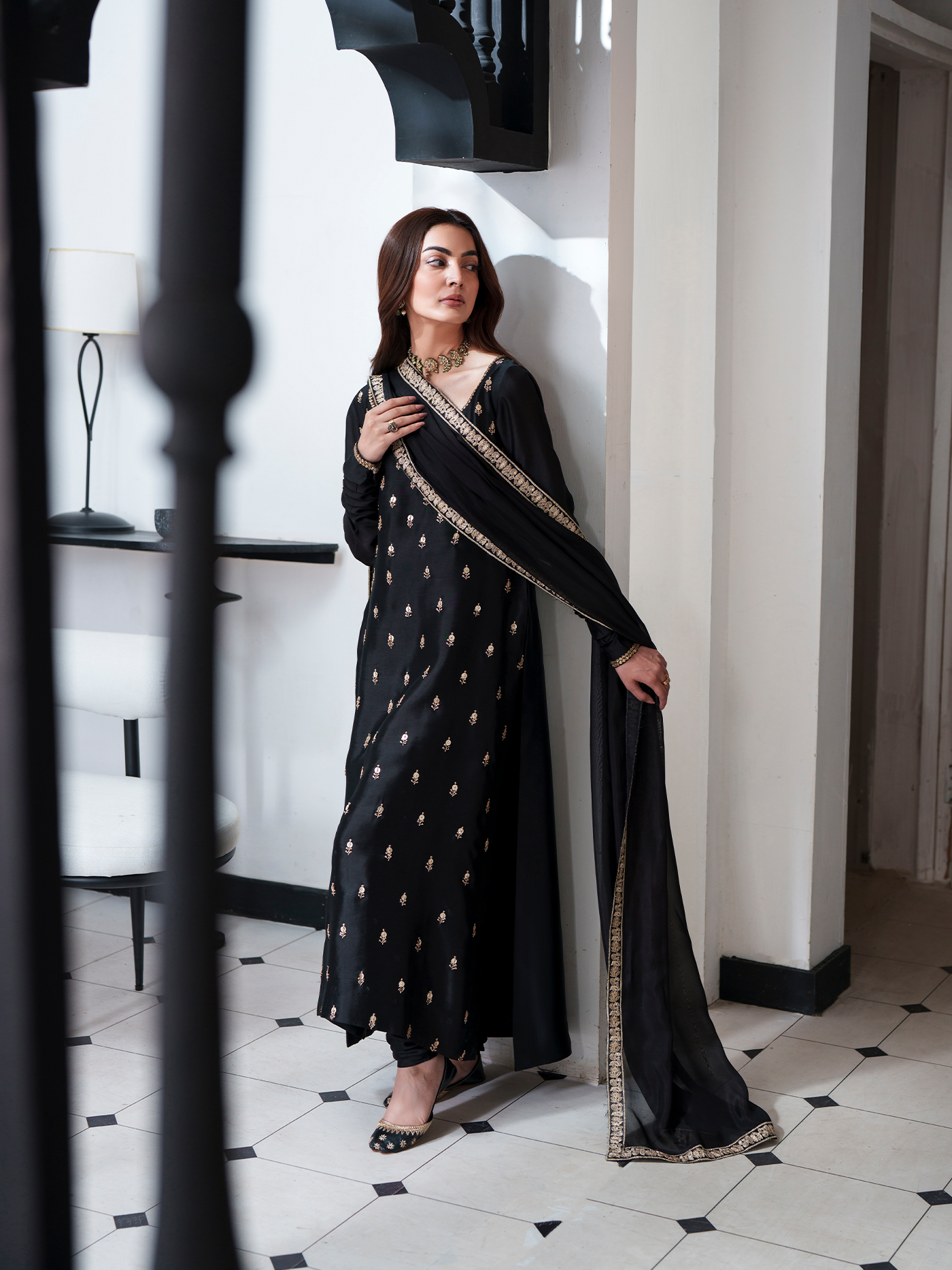 REGAL BLACK