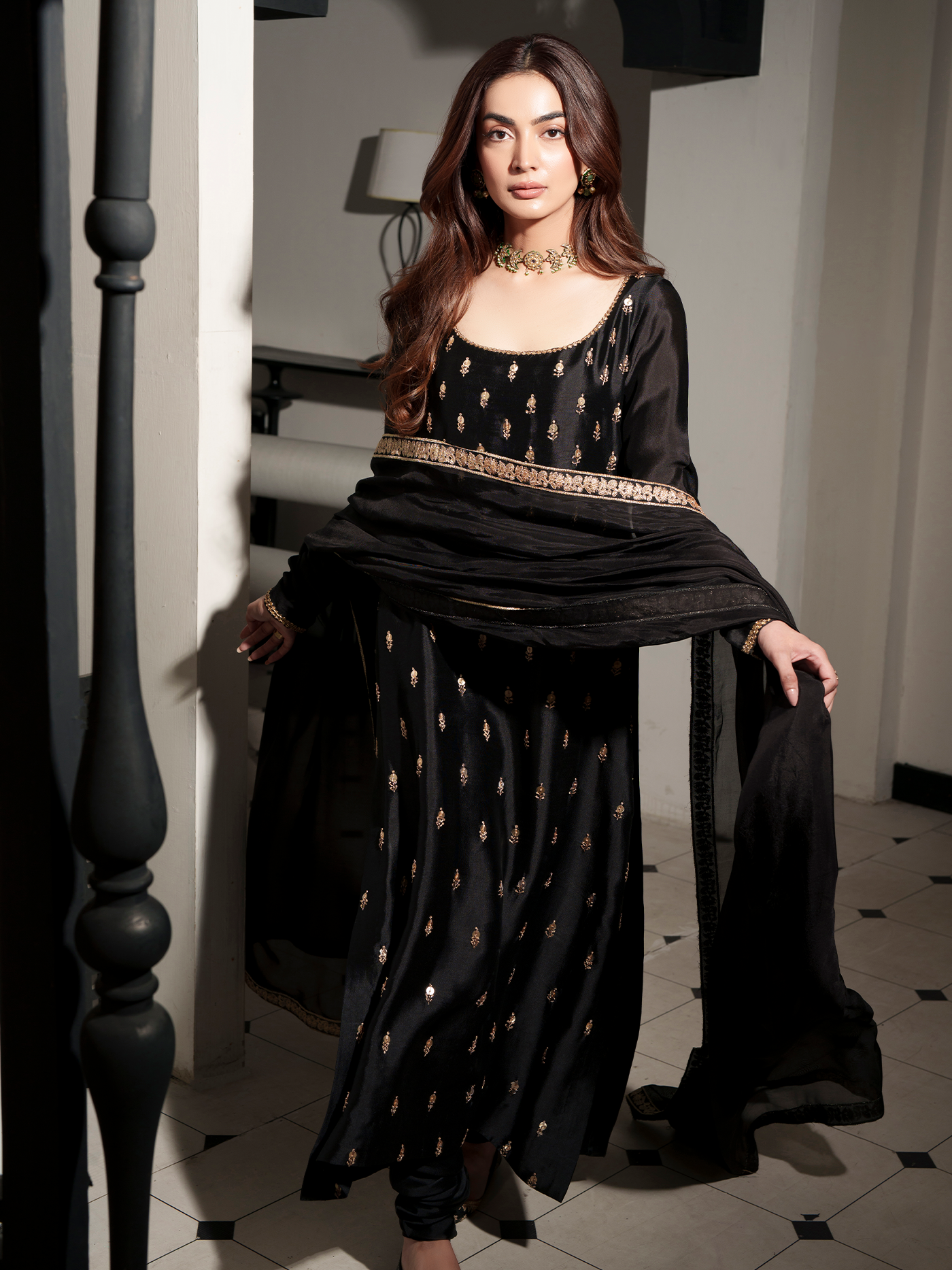 REGAL BLACK