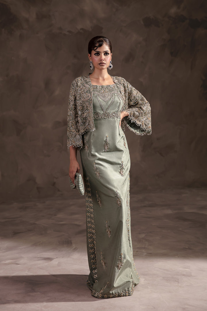 Abeera usman || Tassel Silk Fabric ||Embroidered Trouser Medium Silk Dupata || Wedding Dress
